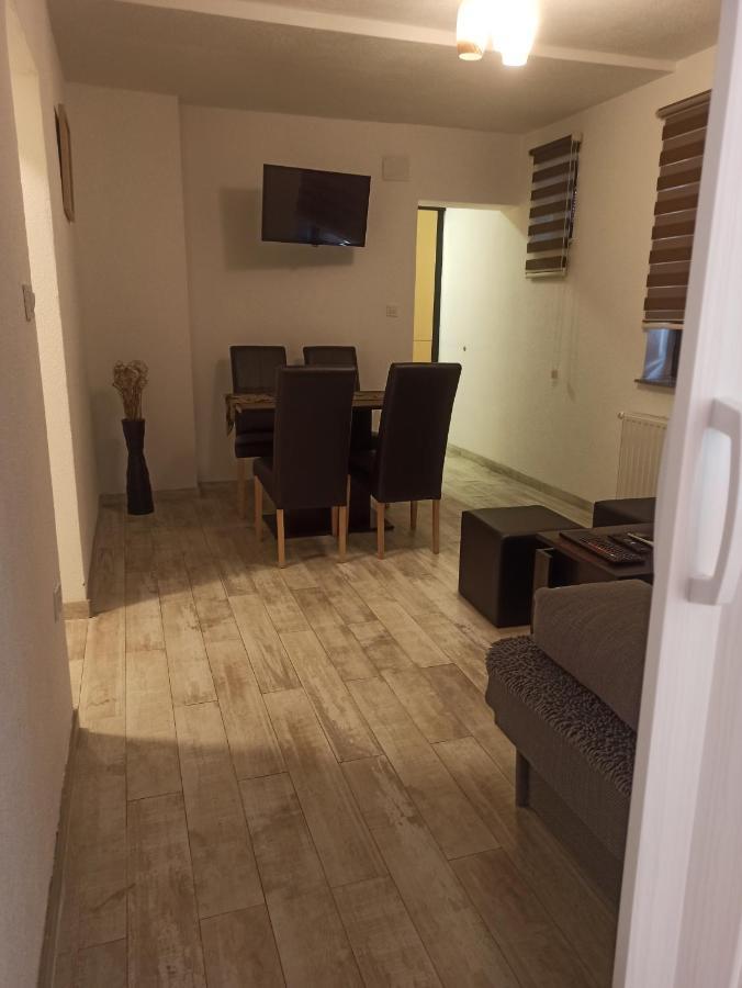 Studio Apartments Una Кореница Екстер'єр фото