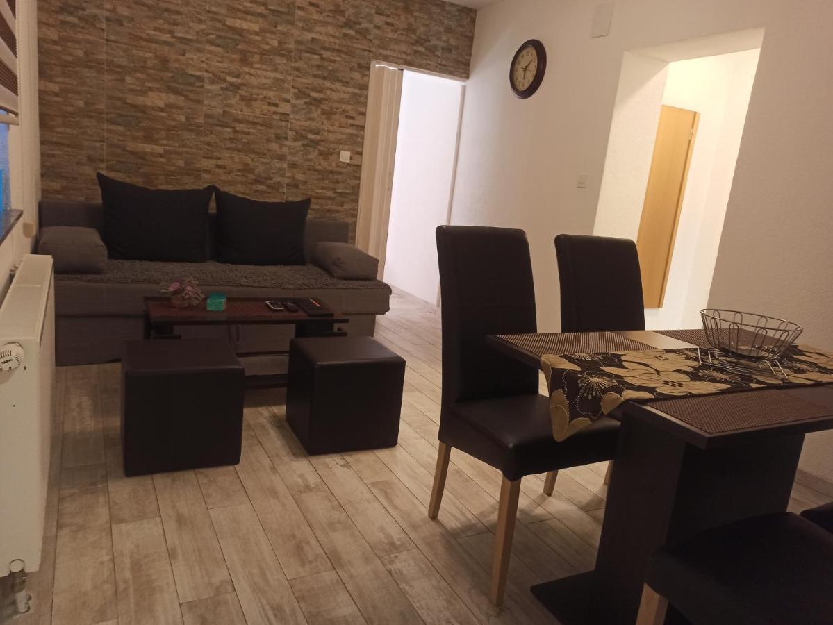 Studio Apartments Una Кореница Екстер'єр фото
