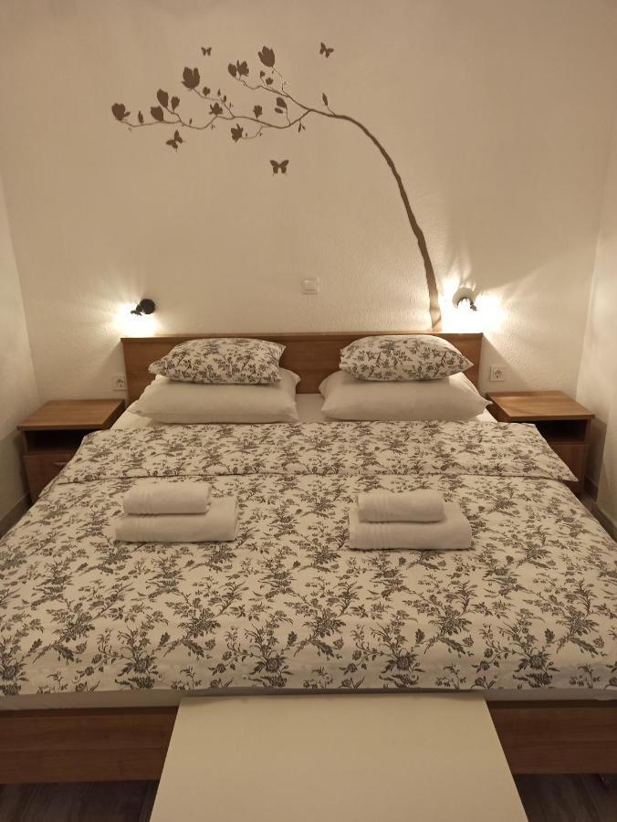 Studio Apartments Una Кореница Екстер'єр фото