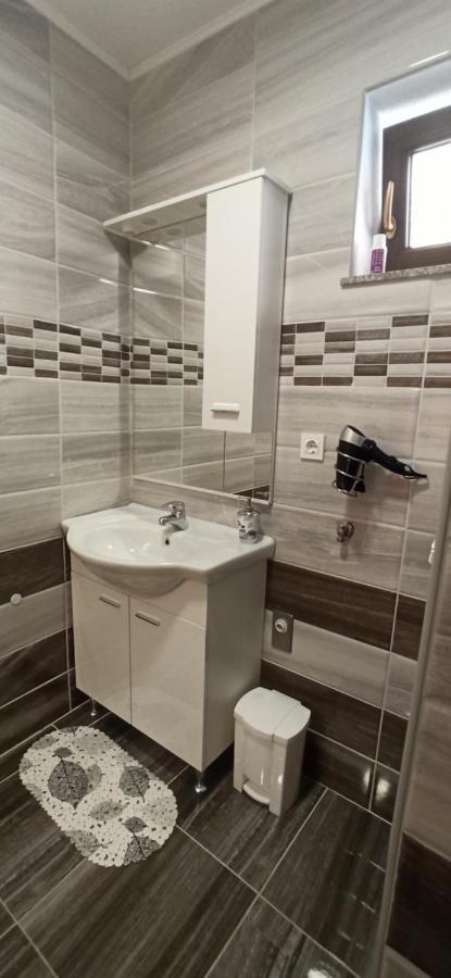 Studio Apartments Una Кореница Екстер'єр фото