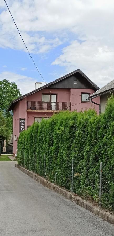 Studio Apartments Una Кореница Екстер'єр фото